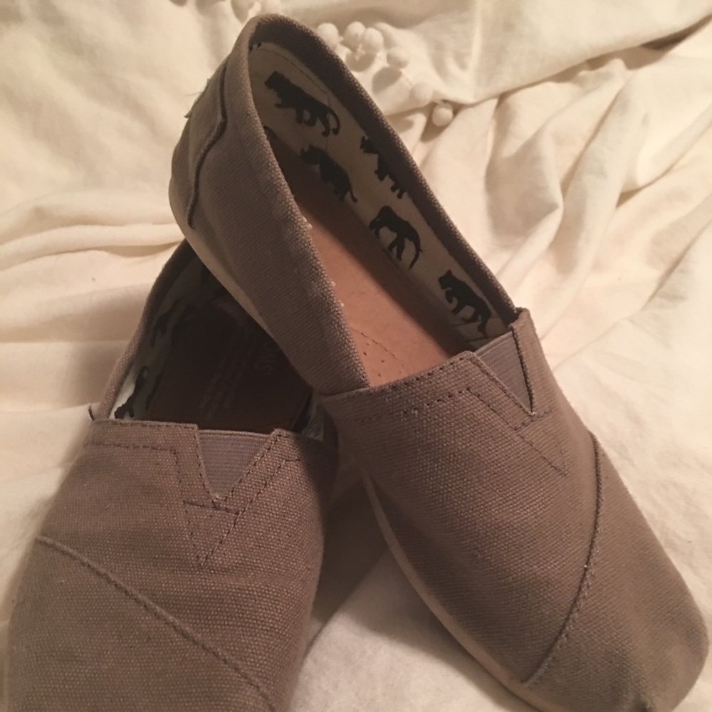 Toms shoes
